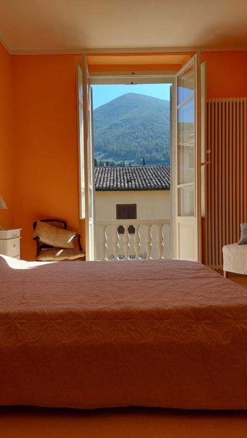 La Casa Del Mago Camere E Appartamenti Pissignano Экстерьер фото