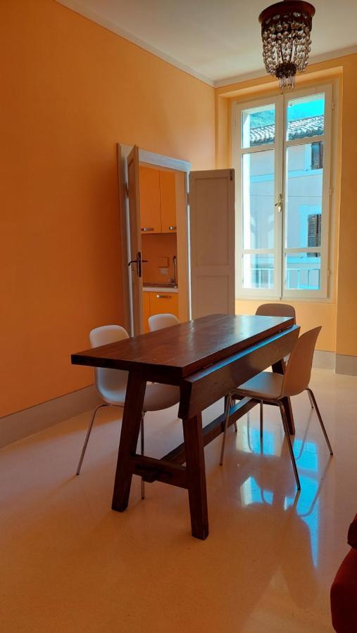 La Casa Del Mago Camere E Appartamenti Pissignano Экстерьер фото